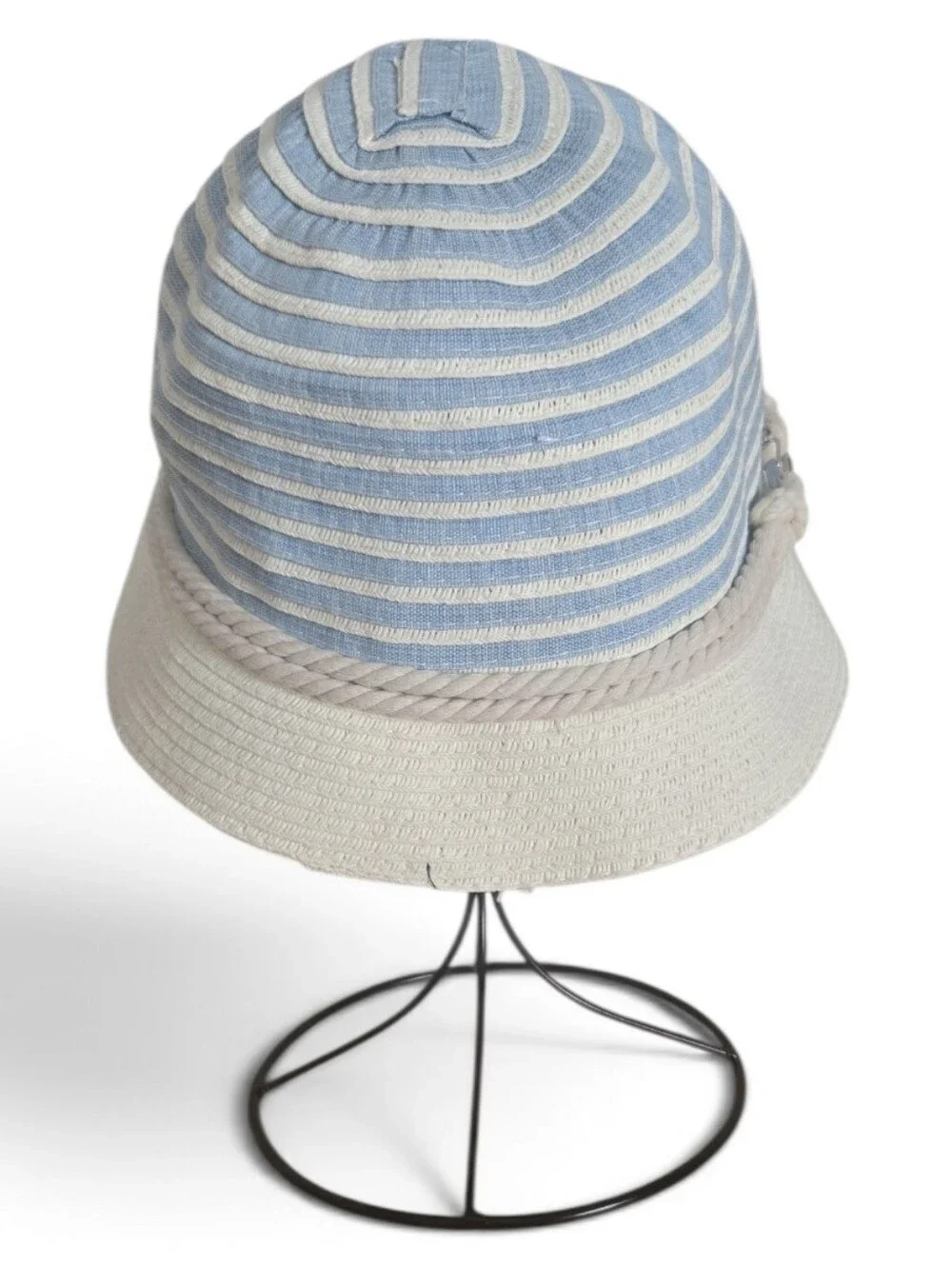 Calvin Klein NWT Blue & Cream Striped Textured Bucket Sun Hat UPF 40+
